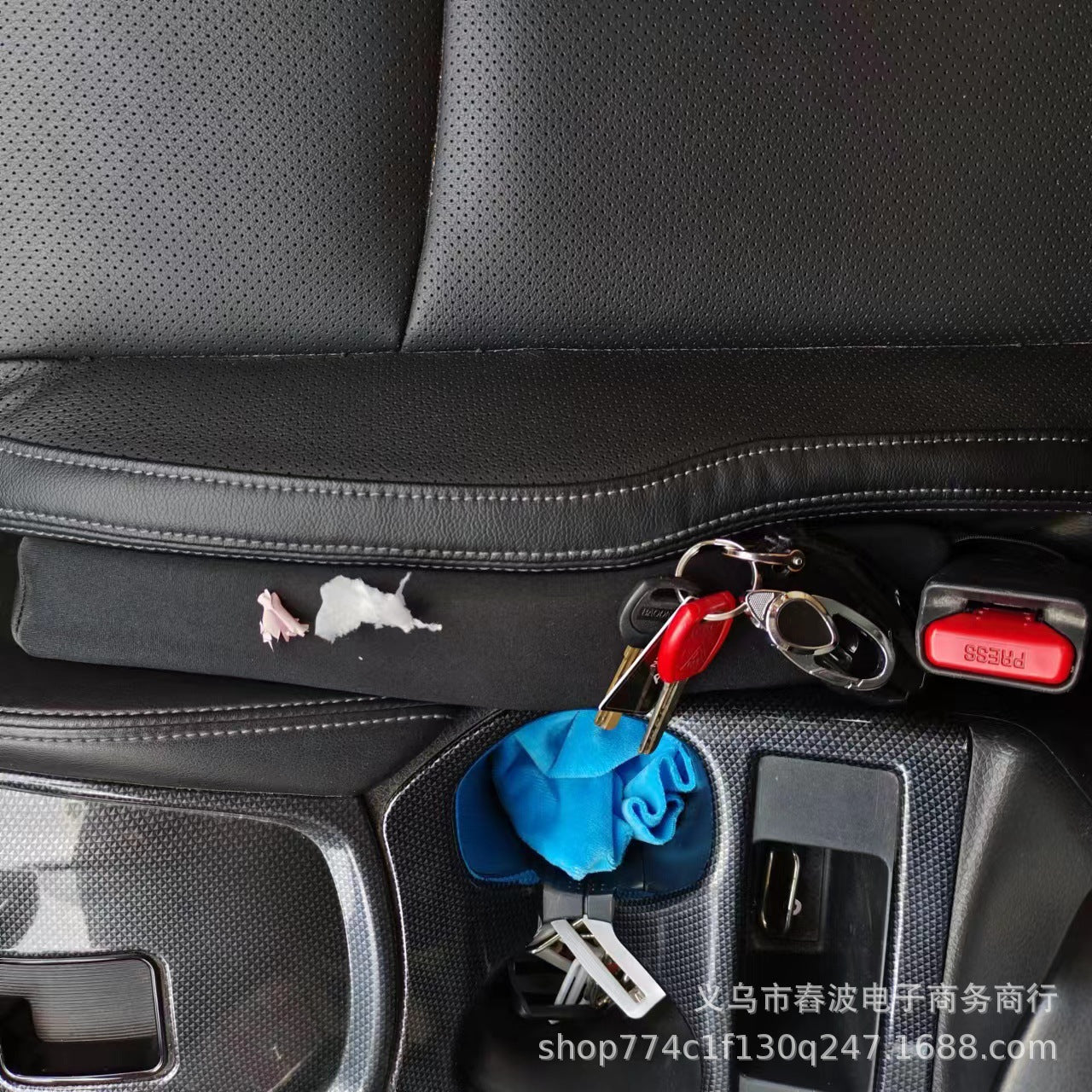 Car Seat Gap Plugs Are Used To Fill The Gap Space With Anti-leakage And Anti-pinch Side Seams To Prevent Falling And Filling.